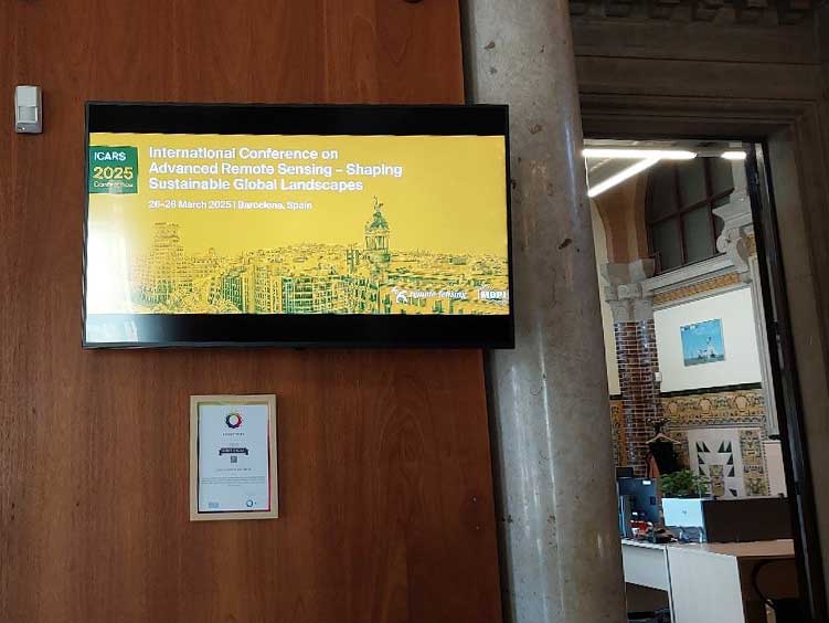 Είσοδος στην Αίθουσα ομιλιών